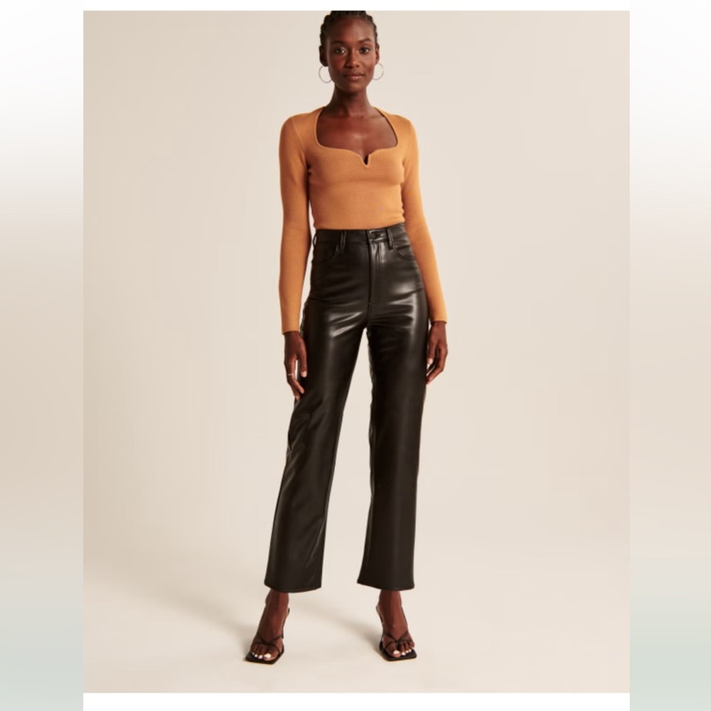 Abercrombie & Fitch Ultra High Rise Vegan Leather Ankle Straight Pant Size 25